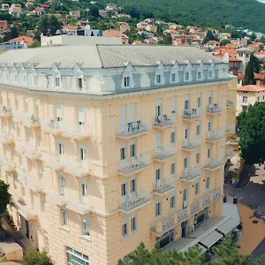 **** Отель Bristol Хорватия